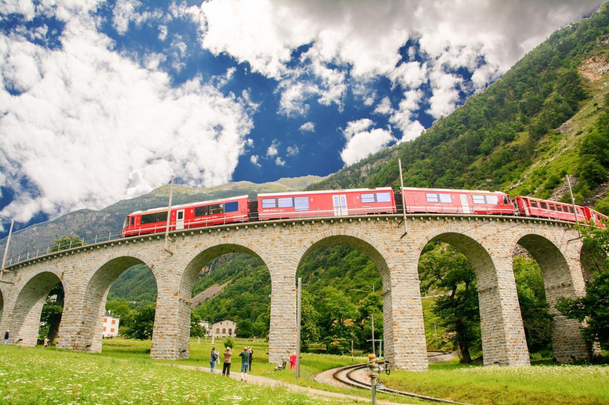 Bernina Suites - Vicino Al Bernina Express Tirano Zewnętrze zdjęcie